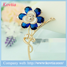 Fashion flower accessories for dresses gold plated crystal rhinestone brooch
